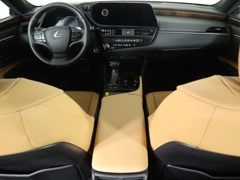 Certified 2025 Lexus ES 300h w/ Premium Package image 13