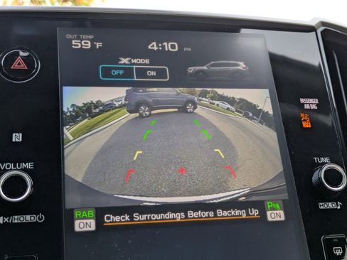 Used 2025 Subaru Ascent Premium image 19