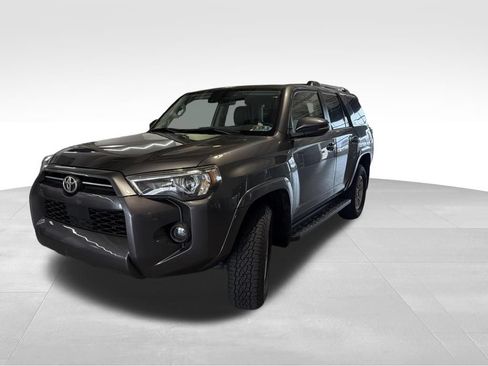 Certified 2021 Toyota 4Runner SR5 Premium w/ Moonroof Package AWD/4WD image 3