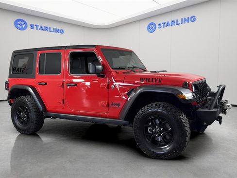 Used 2024 Jeep Wrangler Willys image 12
