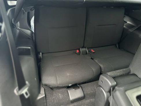 Used 2025 Mitsubishi Outlander ES FWD image 25