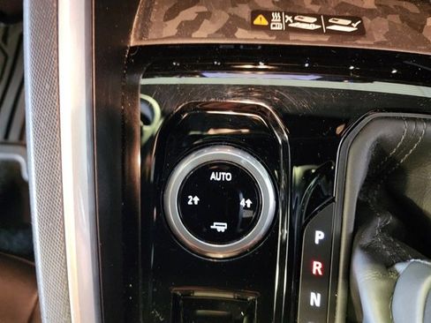 Used 2023 Chevrolet Colorado LT w/ LT Convenience Package III image 25