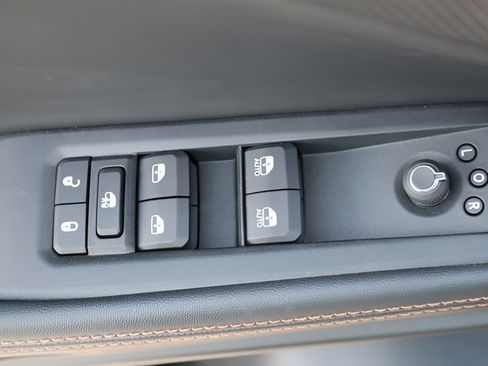 New 2026 Jeep Cherokee Limited AWD/4WD image 11