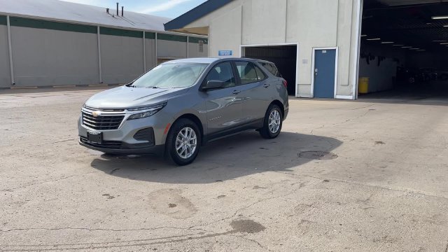Used 2023 Chevrolet Equinox LS w/ LPO, Floor Liner Package FWD image 4