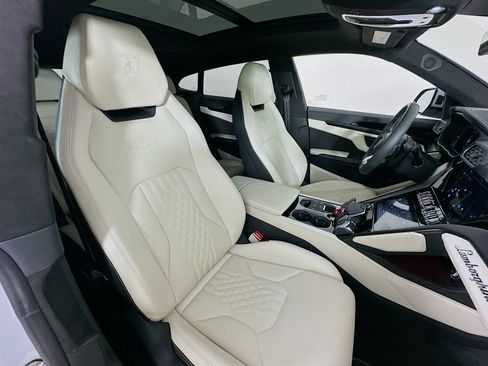 Used 2024 Lamborghini Urus S AWD/4WD image 49