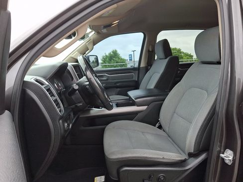 Used 2020 RAM 1500 Big Horn AWD/4WD image 13