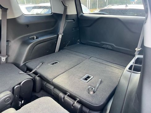 Used 2023 GMC Acadia SLT w/ Elevation Edition image 26