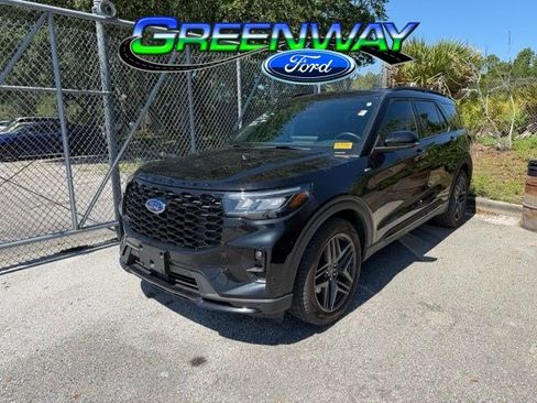 Used 2025 Ford Explorer ST-Line w/ Premium Package RWD image 1