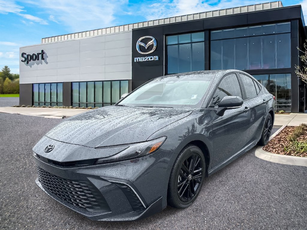 Used 2026 Toyota Camry SE FWD image 8