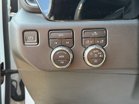 Used 2023 GMC Sierra 1500 Elevation AWD/4WD image 19