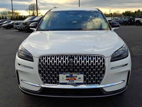 Certified 2024 Lincoln Corsair FWD image 2