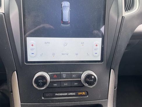 Used 2024 Ford Edge SEL AWD/4WD image 20