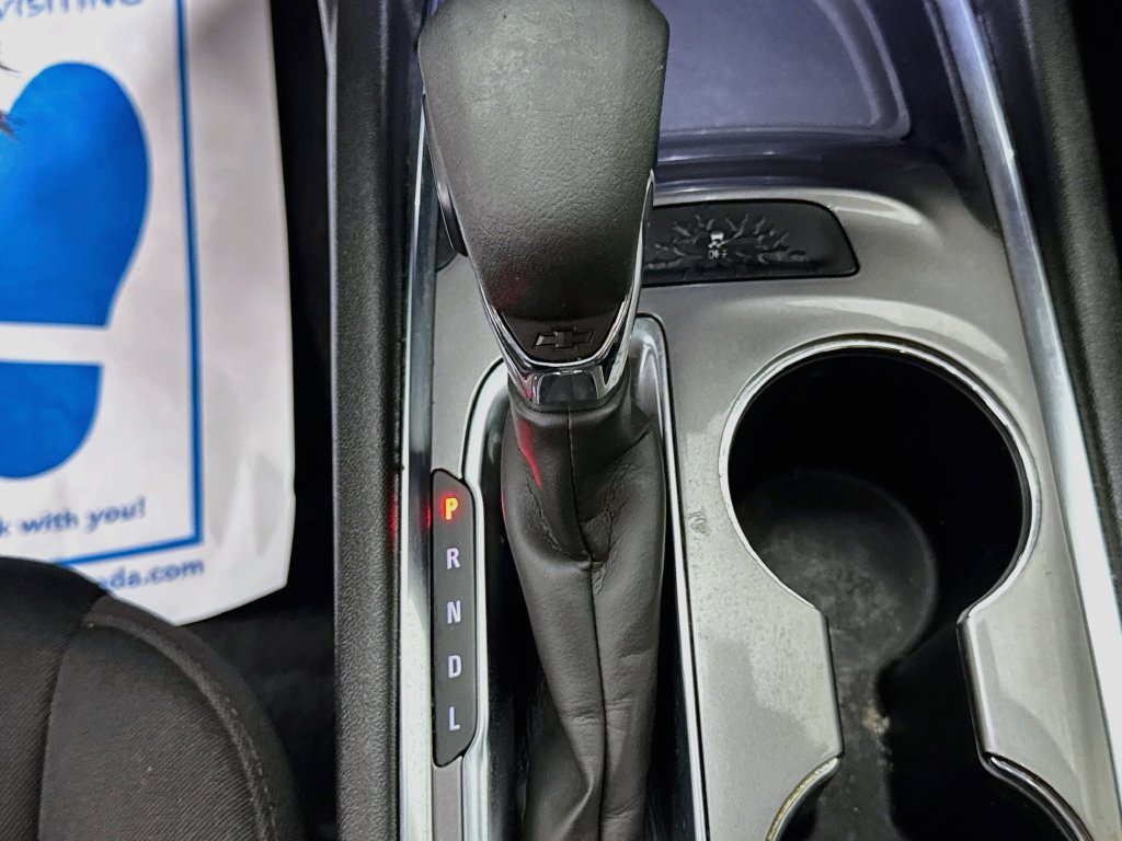 Used 2023 Chevrolet Malibu LT FWD image 19