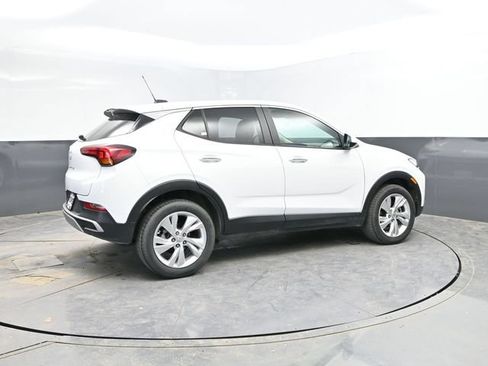 Used 2025 Buick Encore GX Preferred AWD/4WD image 2
