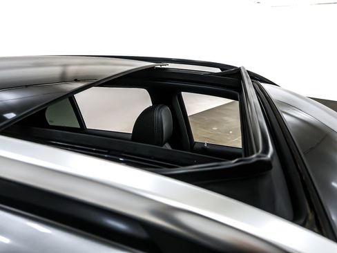 Certified 2025 Mercedes-Benz GLE 450e 4MATIC w/ Winter Package image 23