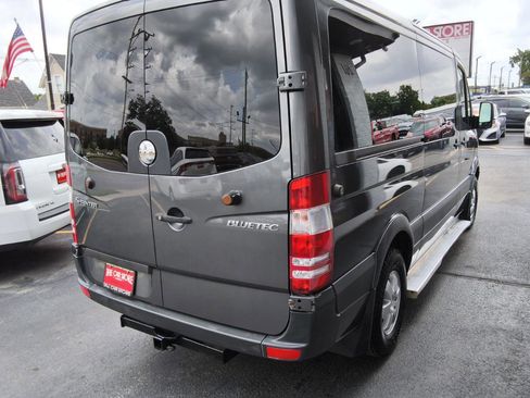 Used 2013 Freightliner Sprinter 2500 RWD image 24