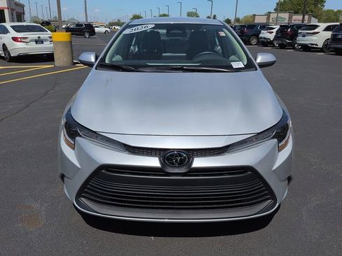 Used 2026 Toyota Corolla LE image 2