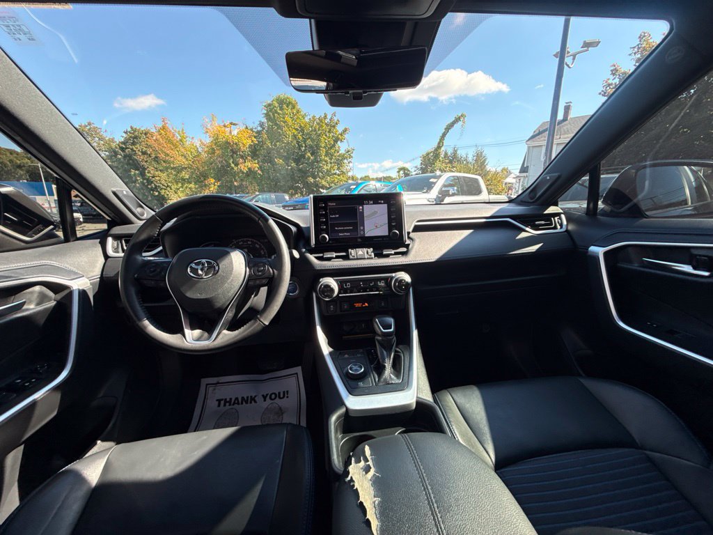 Used 2020 Toyota RAV4 XSE AWD/4WD image 25