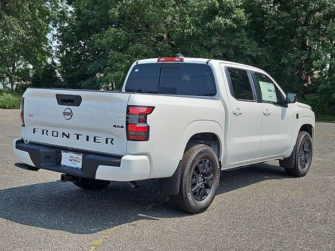New 2026 Nissan Frontier SV w/ Tow Package AWD/4WD image 7