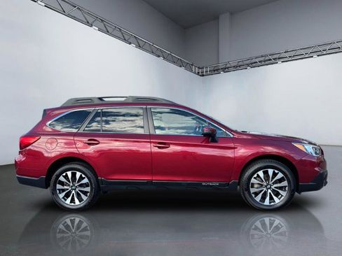 Used 2016 Subaru Outback 2.5i Limited image 3