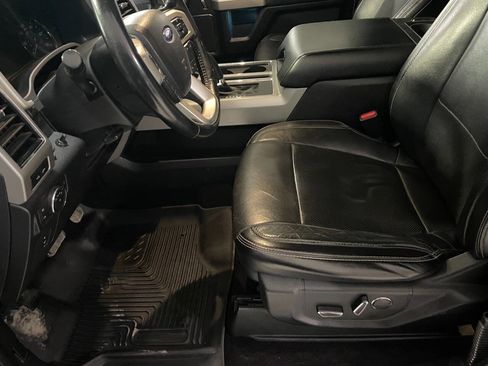 Used 2017 Ford F150 Lariat w/ Equipment Group 501A Mid image 18