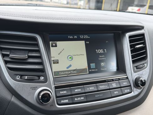 Used 2017 Hyundai Tucson Limited image 16