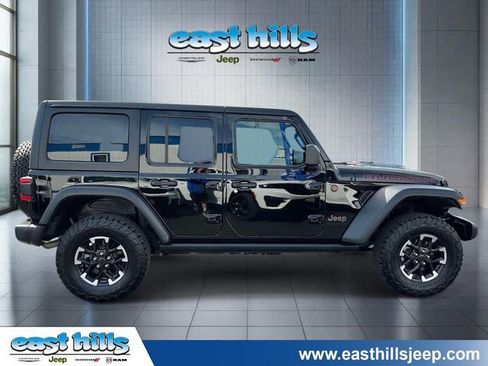 Certified 2025 Jeep Wrangler Unlimited Rubicon AWD/4WD image 2