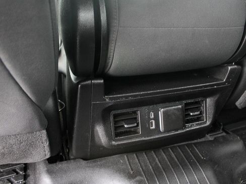 Used 2024 GMC Sierra 1500 Elevation image 38