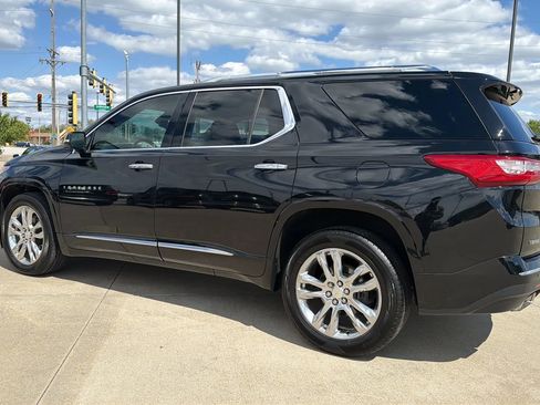 Used 2018 Chevrolet Traverse High Country AWD/4WD image 11