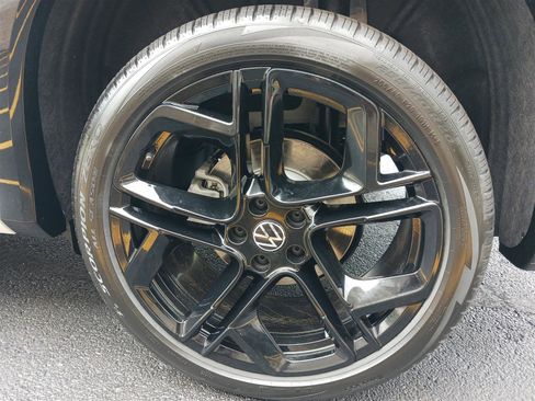 New 2025 Volkswagen Tiguan SE R-Line image 42