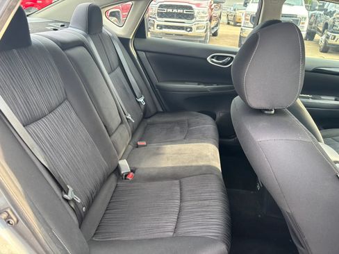 Used 2017 Nissan Sentra SV FWD image 18