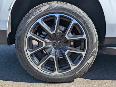 Certified 2023 Chevrolet Suburban RST w/ Max Trailering Package AWD/4WD image 51