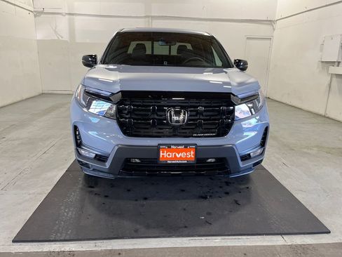 Certified 2025 Honda Ridgeline Black Edition image 2