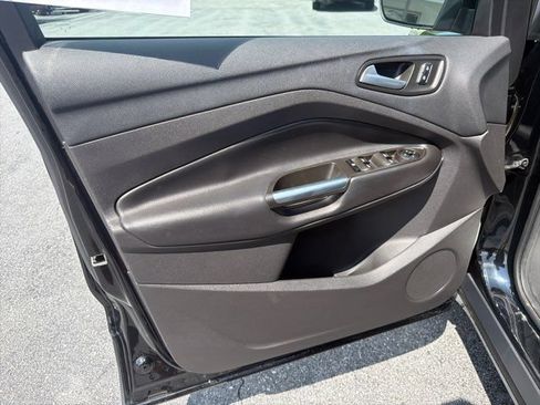 Used 2016 Ford Escape SE FWD image 13