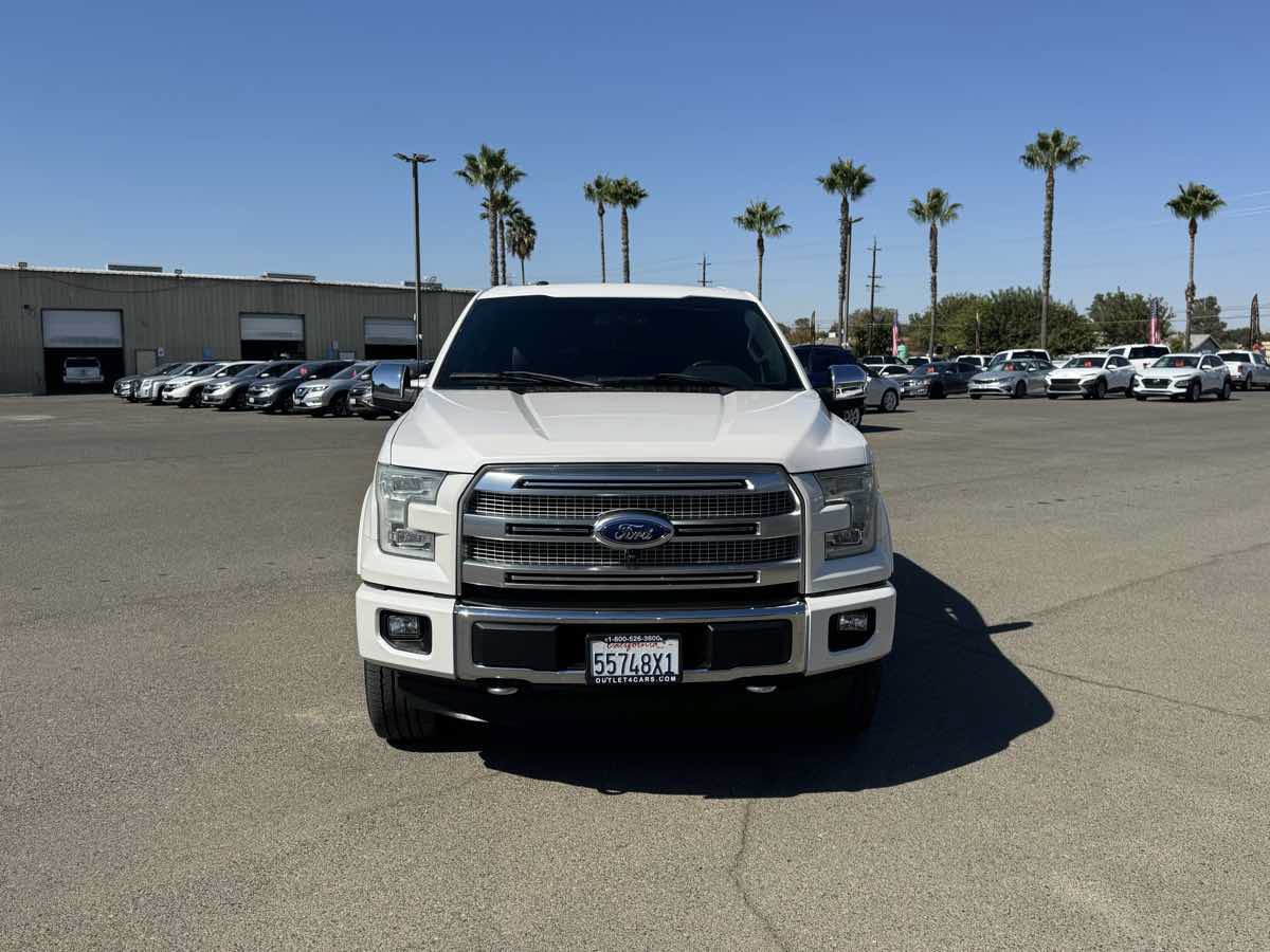 Used 2015 Ford F150 Platinum w/ Equipment Group 701A Luxury AWD/4WD image 4