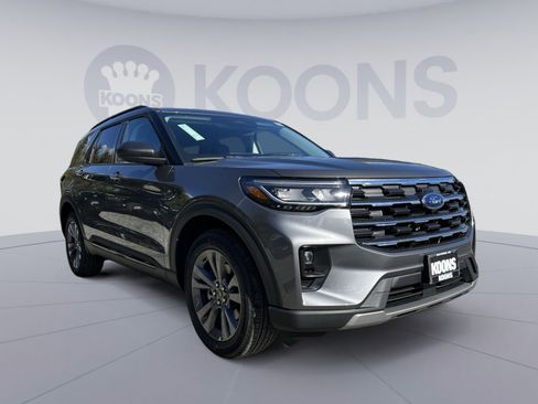 New 2026 Ford Explorer Active w/ Active Comfort Package image 10