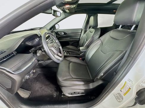 Used 2022 Jeep Compass High Altitude AWD/4WD image 22