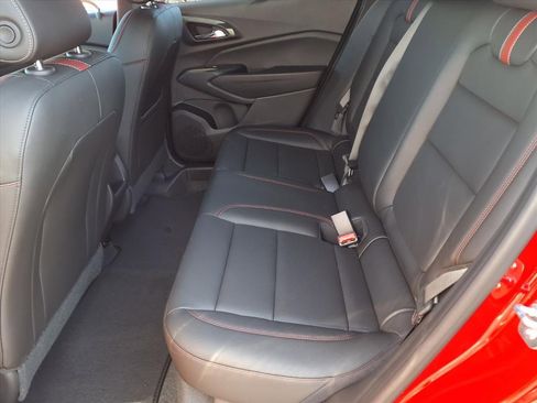 New 2026 Chevrolet Trax RS w/ Sunroof Package image 7