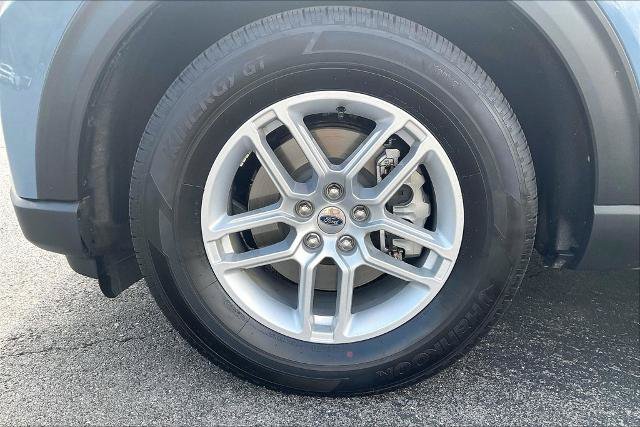Certified 2026 Ford Explorer Active w/ Active Comfort Package RWD image 4
