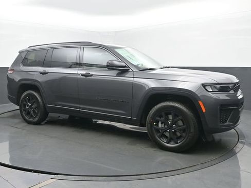 New 2026 Jeep Grand Cherokee L 4WD image 7