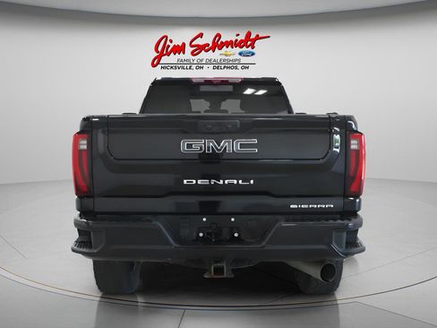 Used 2024 GMC Sierra 3500 Denali Ultimate AWD/4WD image 5