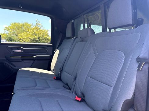 Used 2022 RAM 1500 Big Horn AWD/4WD image 17