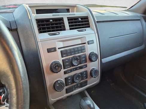 Used 2009 Ford Escape XLT AWD/4WD image 11