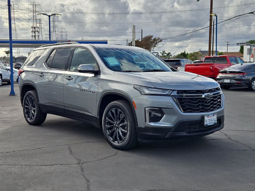 Certified 2024 Chevrolet Traverse RS FWD image 28