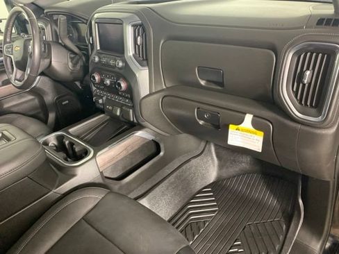 Used 2022 Chevrolet Silverado 2500 LTZ w/ LTZ Premium Package AWD/4WD image 7