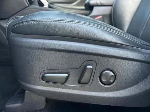 Used 2020 Hyundai Santa Fe SEL w/ Convenience + Premium Package image 13