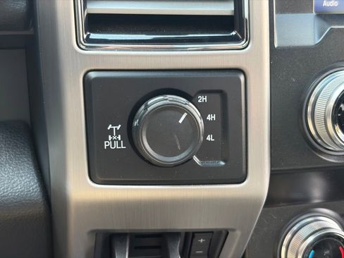 Used 2020 Ford F250 Platinum w/ Tremor Off-Road Package AWD/4WD image 15