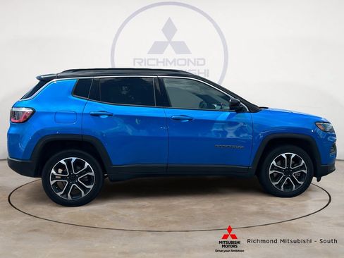 Used 2024 Jeep Compass Limited AWD/4WD image 2