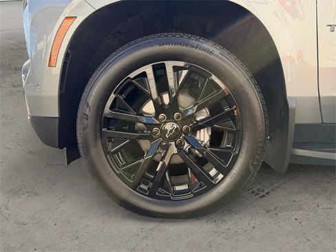 Used 2025 Chevrolet Tahoe Premier image 14