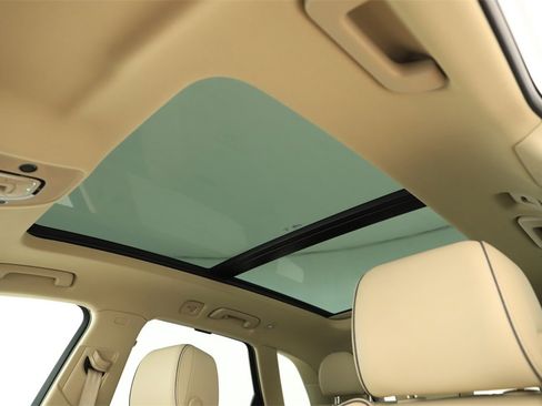 Certified 2023 Audi Q5 e Prestige w/ Prestige Package image 26